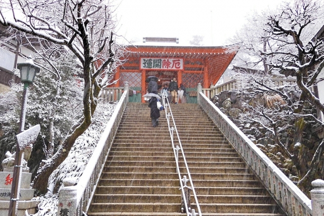 登山に必要な持ち物は?人気の高尾山に便利な持ち物! 登山に必要な持ち物は?人気の高尾山に便利な持ち物!